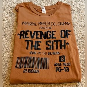Small shop Star Wars tee